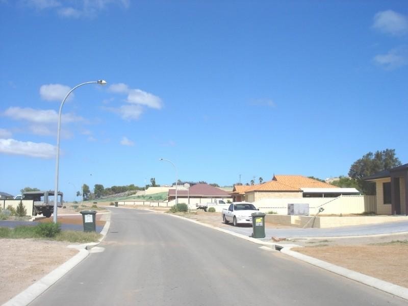 13 Stillwater Avenue, Drummond Cove WA 6532