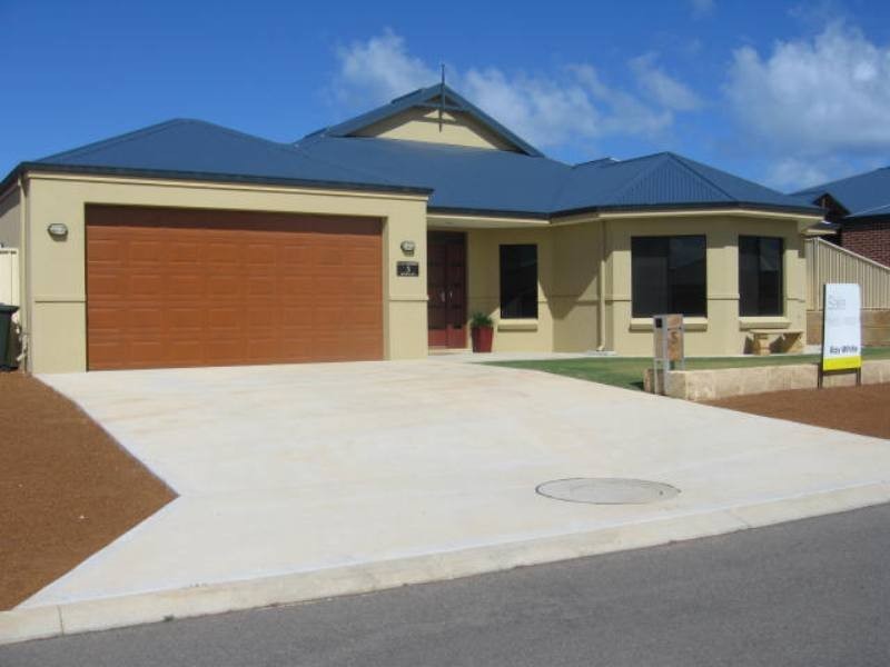5 Dove Place, Wandina WA 6530