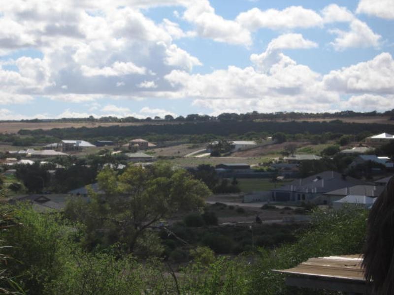 70 Hillview Drive, Drummond Cove WA 6532