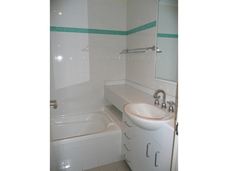 2/211a Wigram Road, Glebe NSW 2037