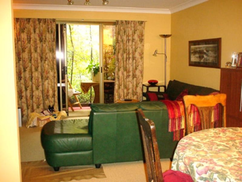 9/23 COOK, Glebe NSW 2037