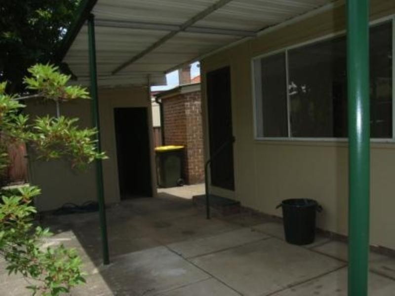 5 MORTLAKE Street, Concord NSW 2137