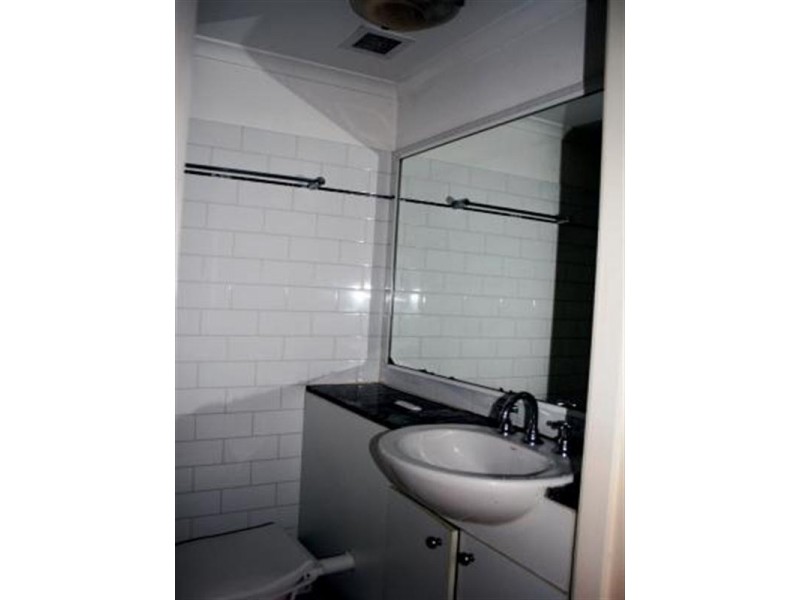 4/13-21 ABERCROMBIE Street, Chippendale NSW 2008