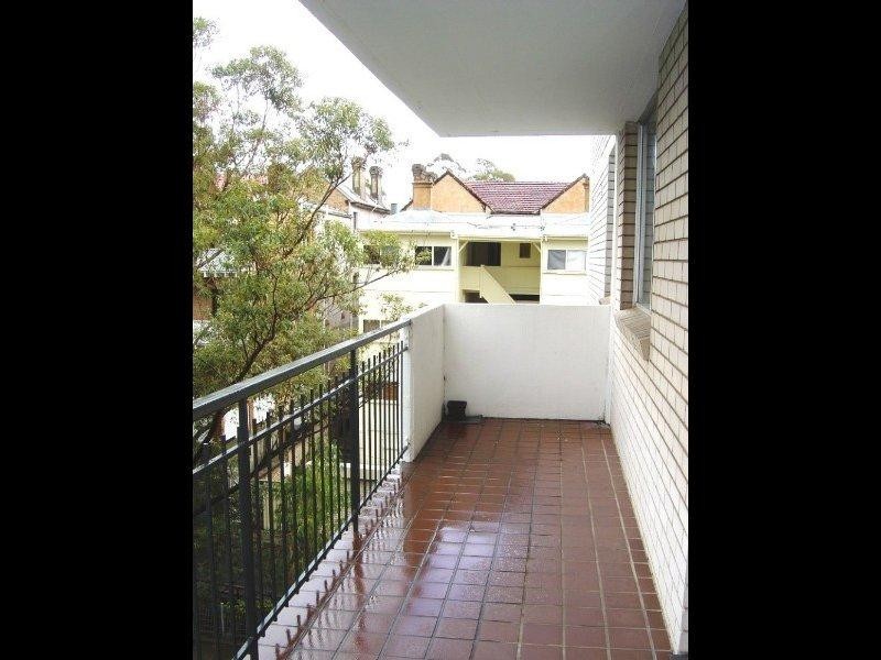 18/2 Forsyth Street, Glebe NSW 2037