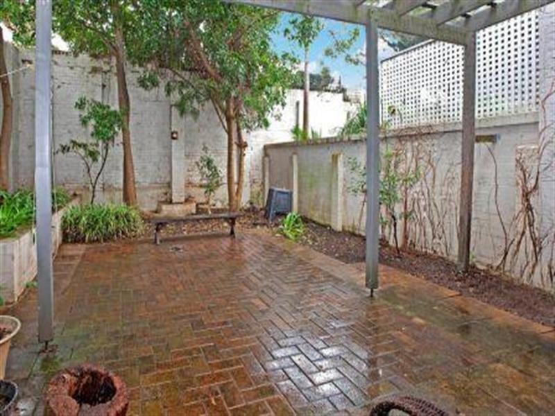 12 LOMBARD Close, Glebe NSW 2037
