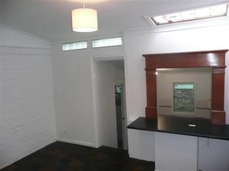 21 LONDON Street, Enmore NSW 2042