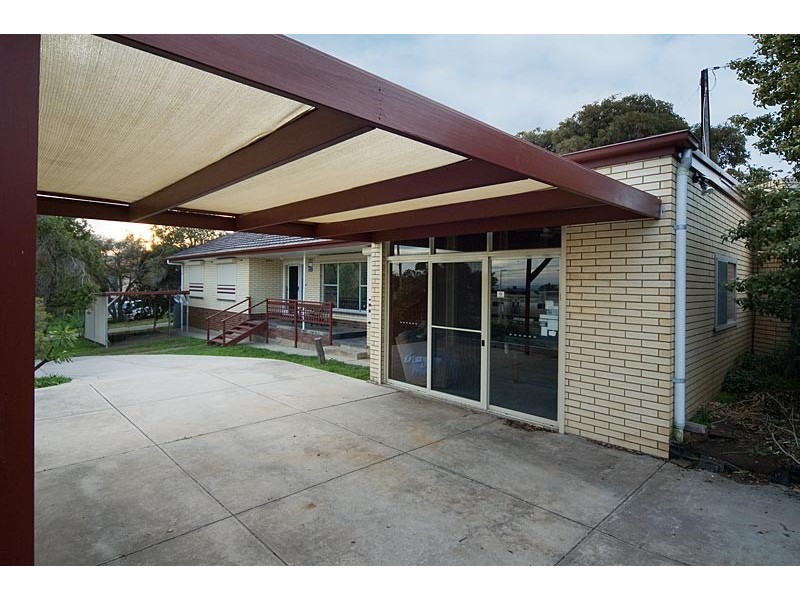 84 Newland Avenue, Marino SA 5049