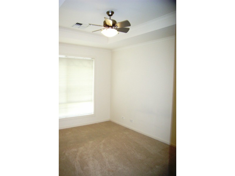 8 Coventry Lane, Morphettville SA 5043