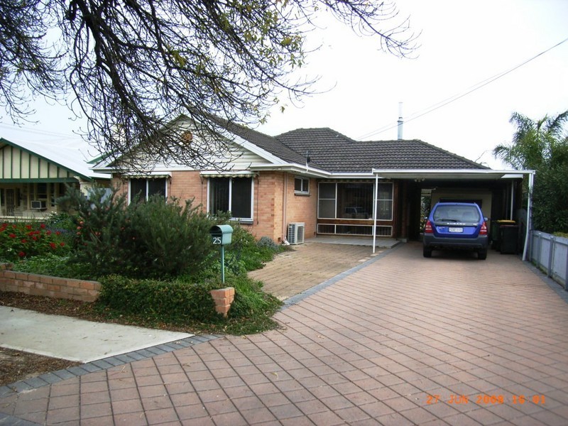 25 Barry Road, Oaklands Park SA 5046