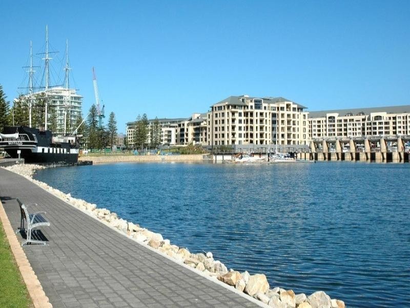 8/11 Adelphi Terrace, Glenelg North SA 5045