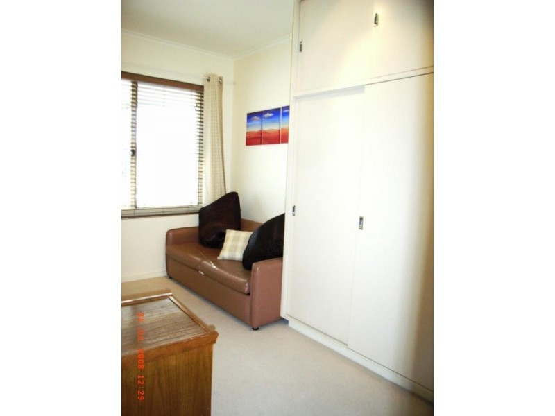 8/11 Adelphi Terrace, Glenelg North SA 5045