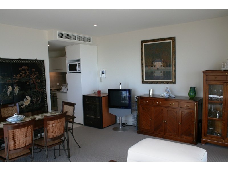 Apt 322/16 Holdfast Promenade, Glenelg SA 5045