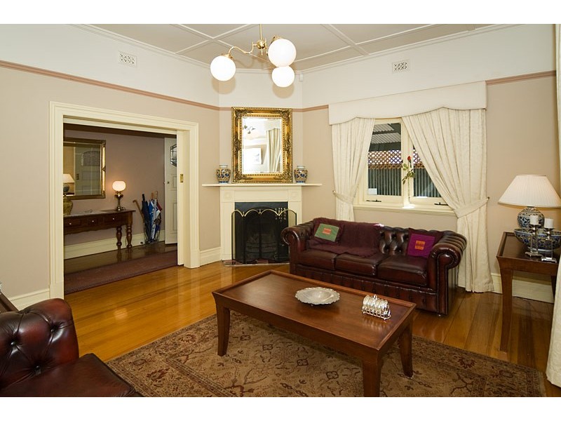 32 The Crescent, Brighton SA 5048