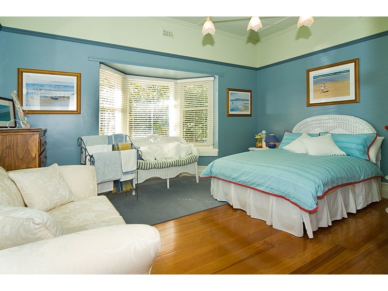 32 The Crescent, Brighton SA 5048