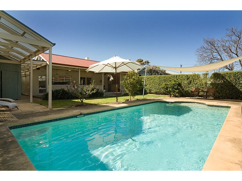32 The Crescent, Brighton SA 5048