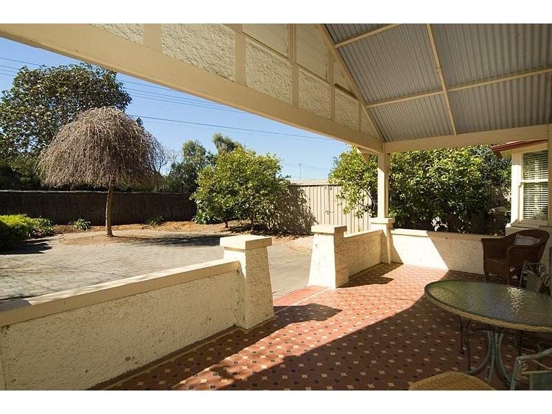 32 The Crescent, Brighton SA 5048