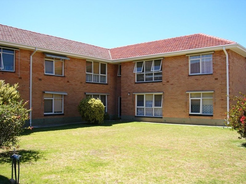 10/6 Byron Street, Glenelg SA 5045