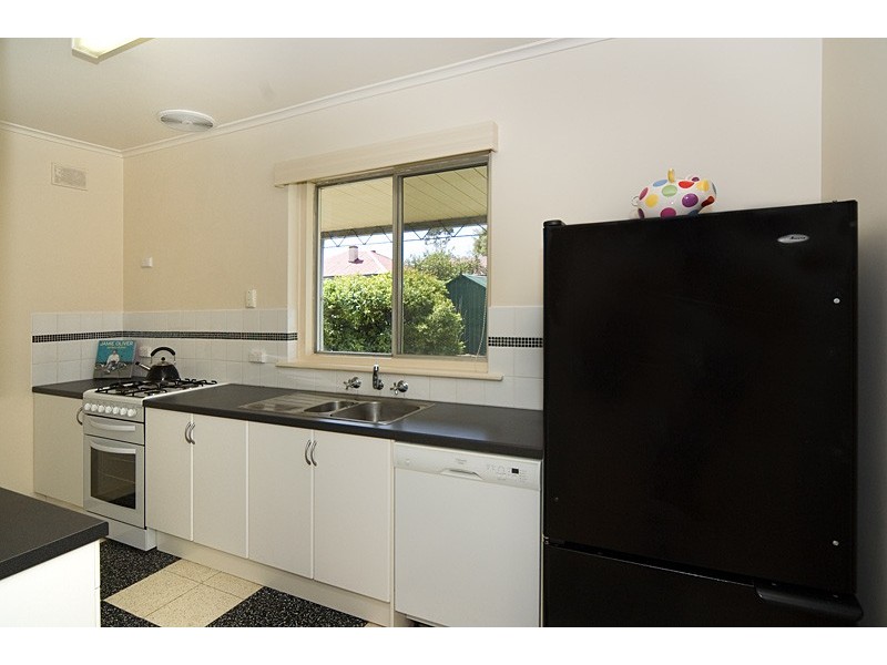 2 Chitral Terrace, South Plympton SA 5038