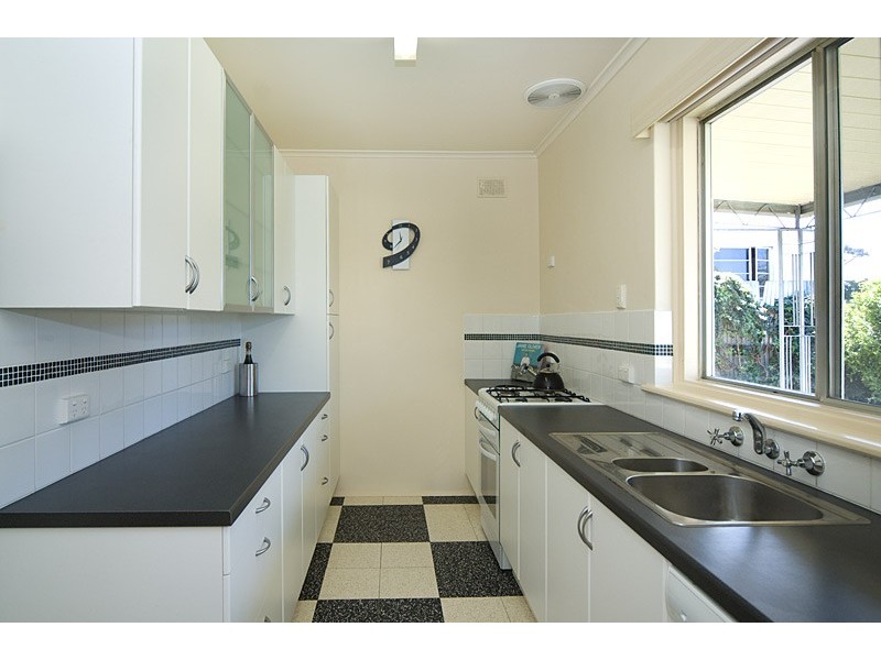 2 Chitral Terrace, South Plympton SA 5038