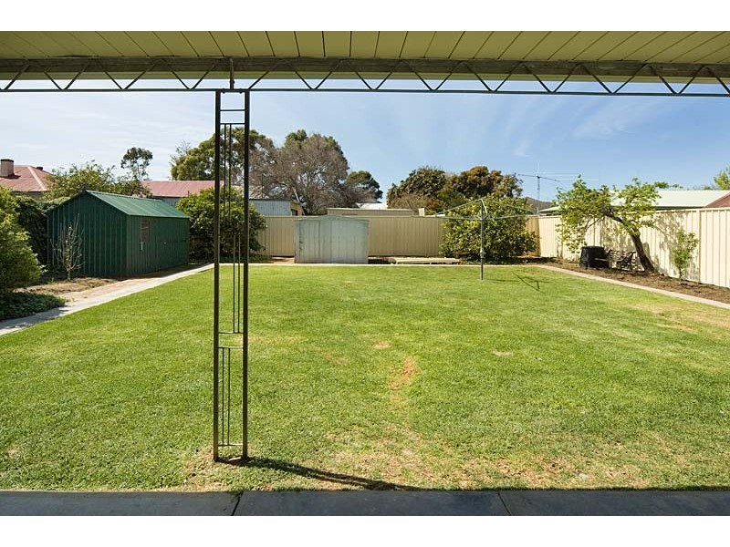 2 Chitral Terrace, South Plympton SA 5038