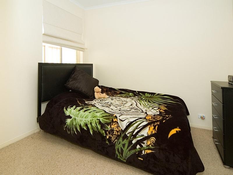 2B Bradman Street, Sturt SA 5047