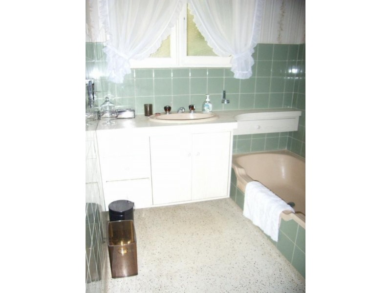 14 Sherwood Avenue, Bellevue Heights SA 5050