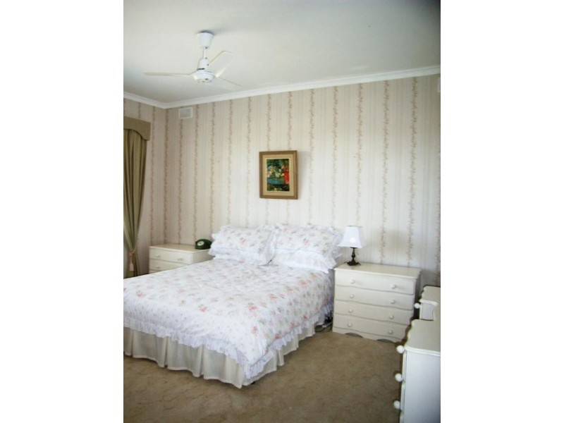 14 Sherwood Avenue, Bellevue Heights SA 5050