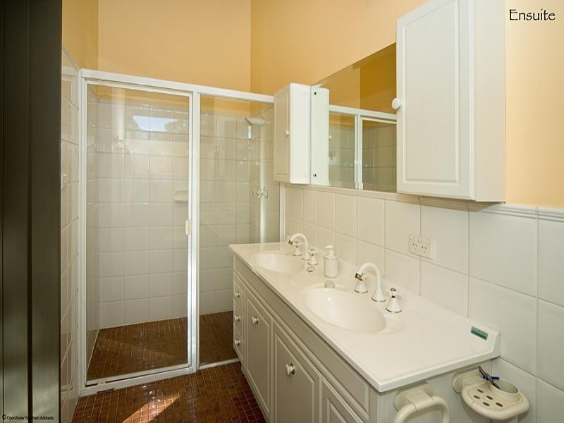 4 Gunya Court, Flagstaff Hill SA 5159