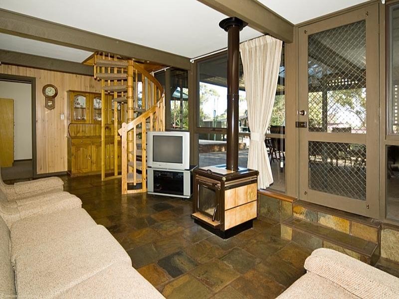 4 Gunya Court, Flagstaff Hill SA 5159