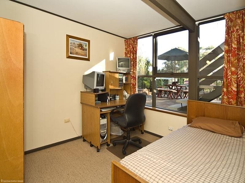 4 Gunya Court, Flagstaff Hill SA 5159