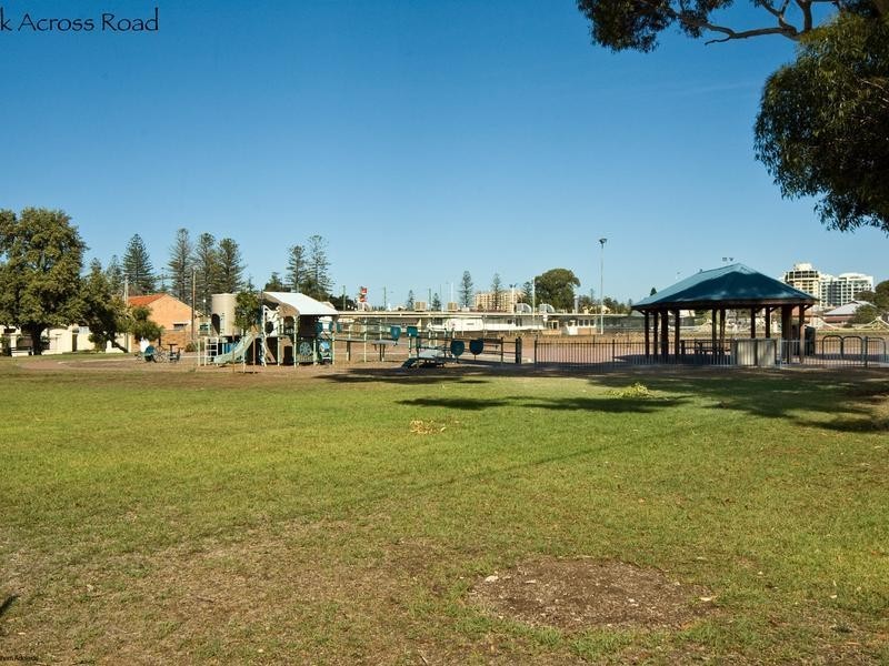 10/17 Caroline Street, Glenelg North SA 5045