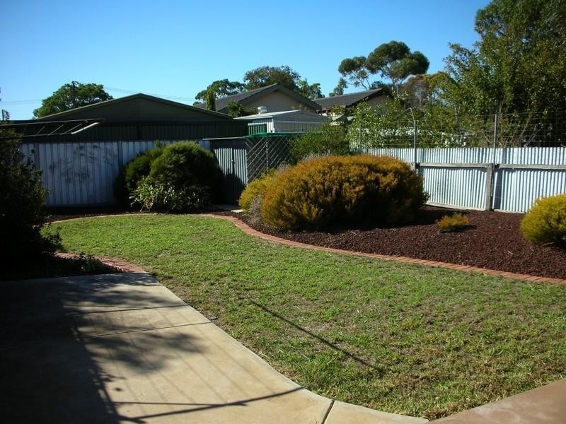 21b Estherbinks Avenue, Greenacres SA 5086