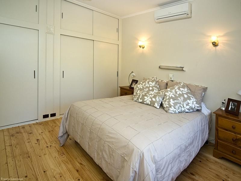 42 Oaklands Road, Somerton Park SA 5044