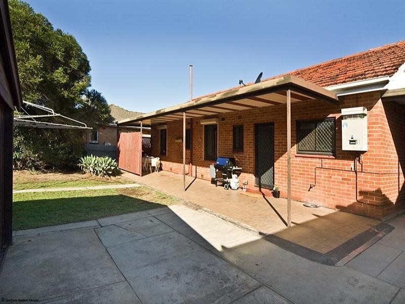 42 Oaklands Road, Somerton Park SA 5044