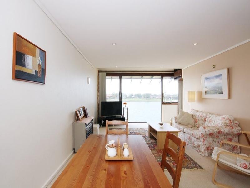 4/78 Military Road, Tennyson SA 5022