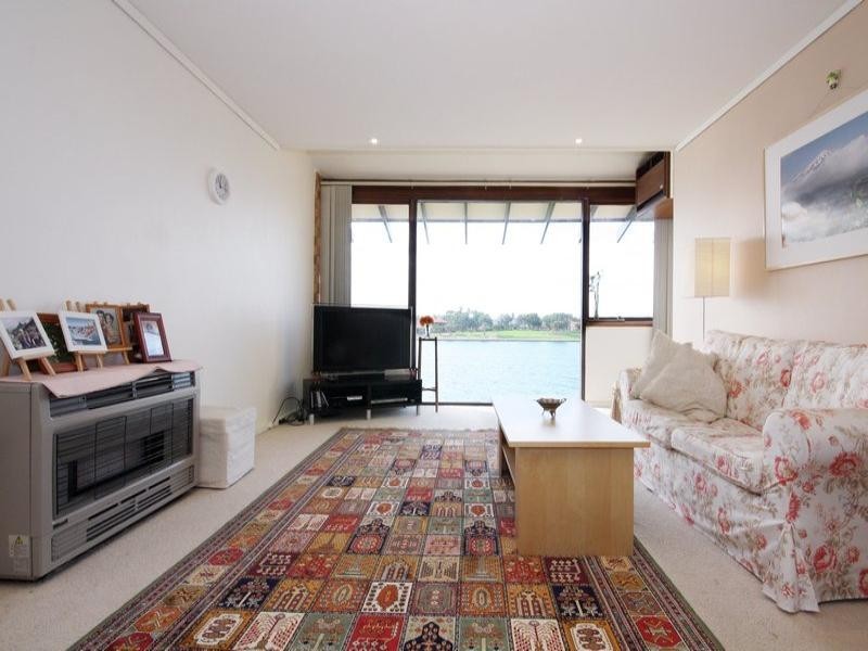 4/78 Military Road, Tennyson SA 5022