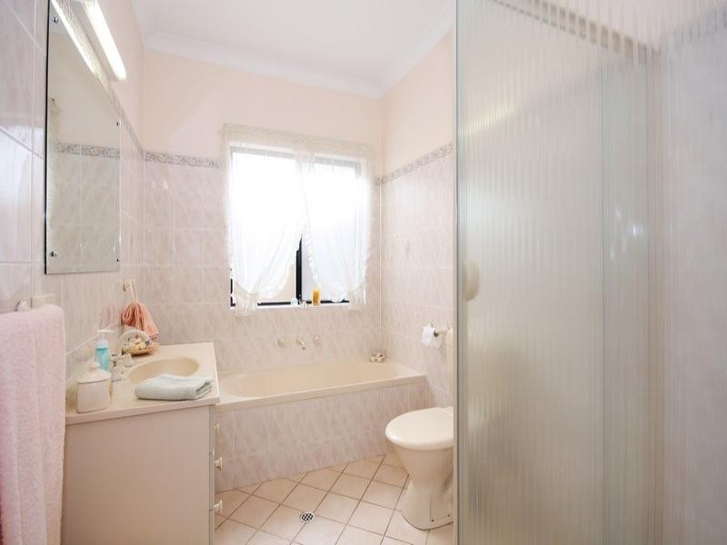 2A Sunlake Place, Tennyson SA 5022