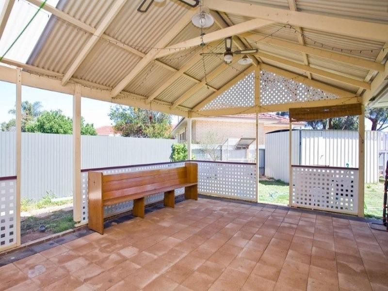 22 Hobbs Street, Findon SA 5023