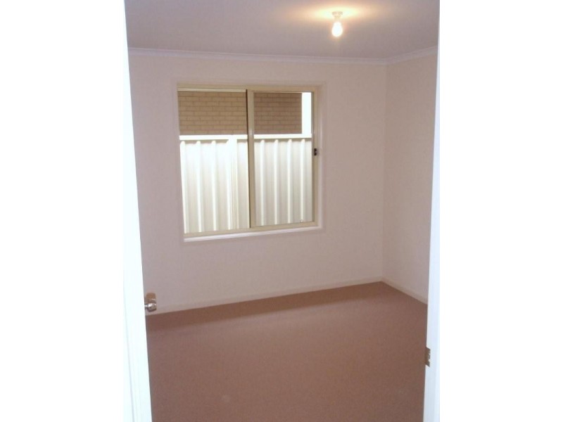 80 May Terrace, Ottoway SA 5013