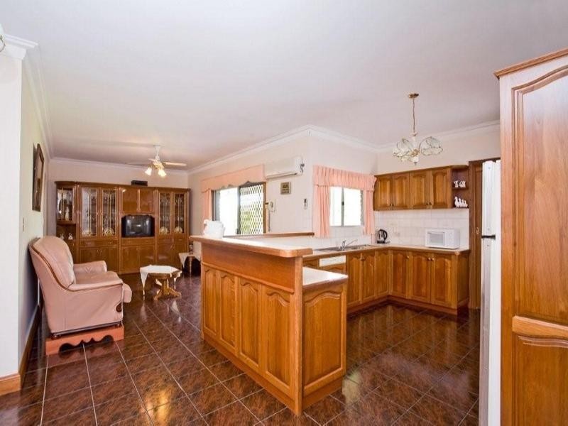 8 Shetland Street, Woodcroft SA 5162