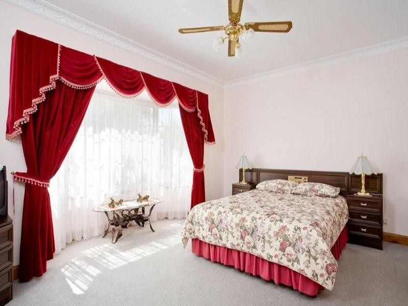 8 Shetland Street, Woodcroft SA 5162