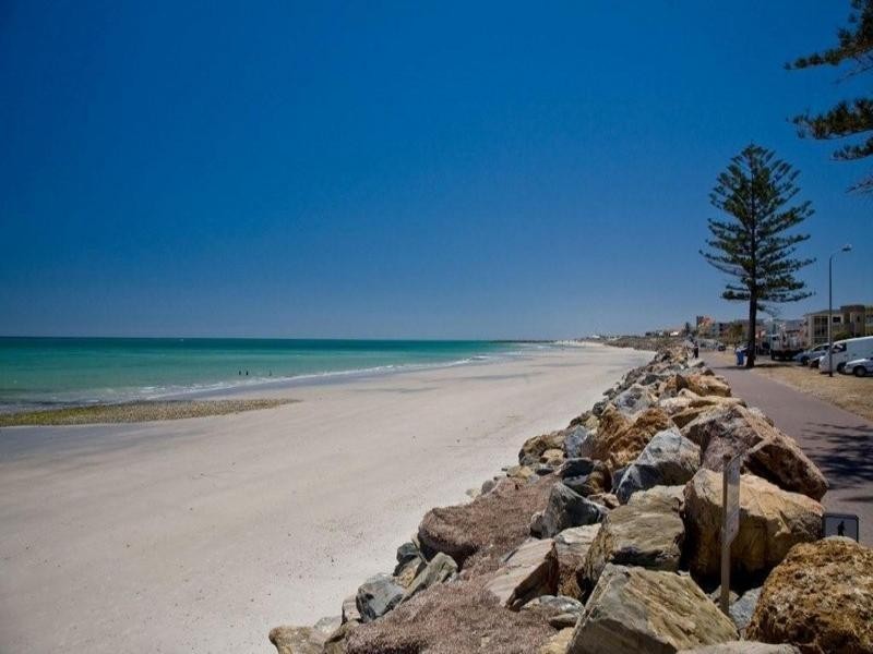 2/3 Broadway, Glenelg South SA 5045