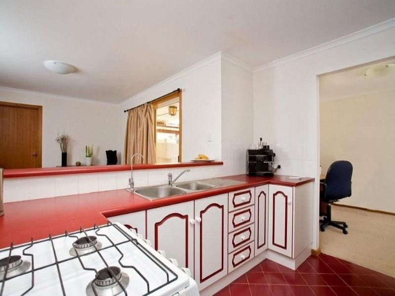 2 McDermott Place, Green Fields SA 5107