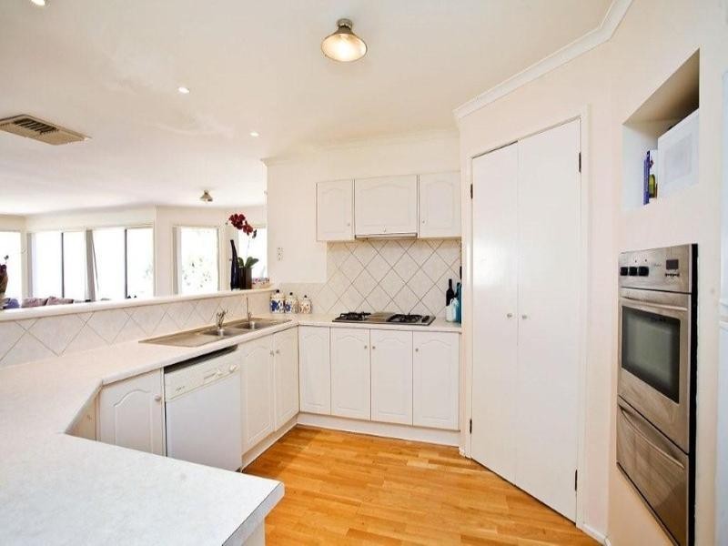 29 Zabica Avenue, Woodcroft SA 5162