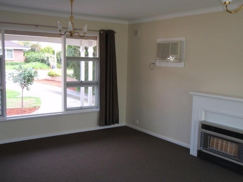 52 Riverside Drive, Fulham SA 5024