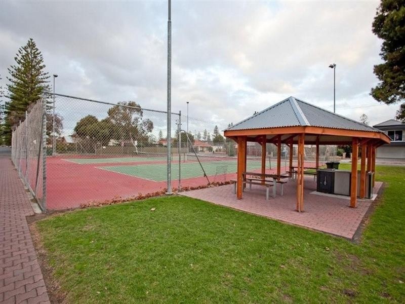 2/68 Augusta Street, Glenelg East SA 5045
