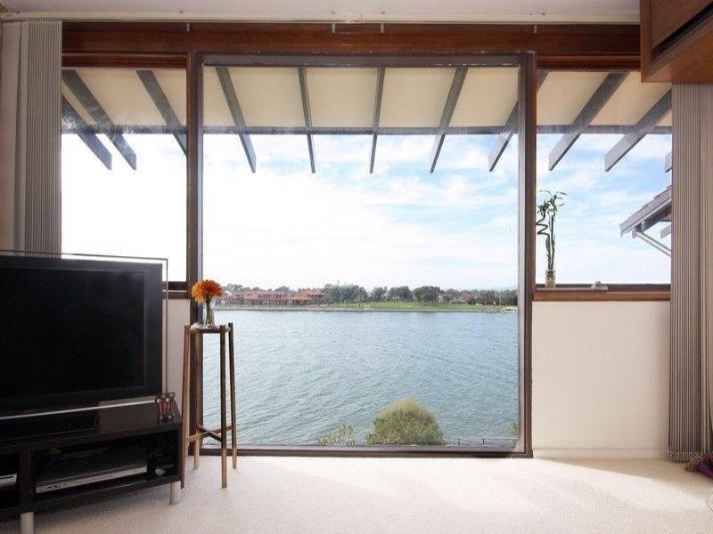 4/78 Military Road, Tennyson SA 5022