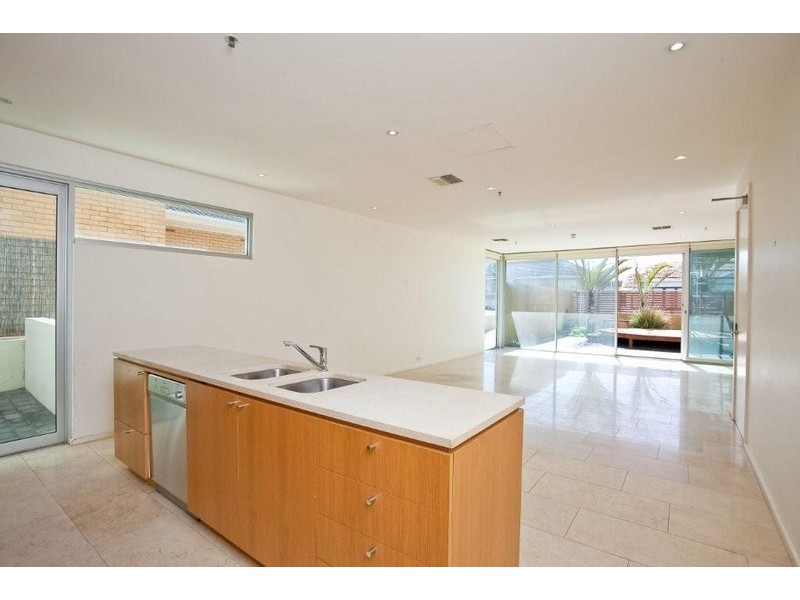 1/2 King Street, Glenelg North SA 5045