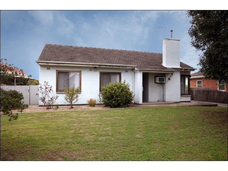 24 Coorilla Avenue, Glenelg North SA 5045