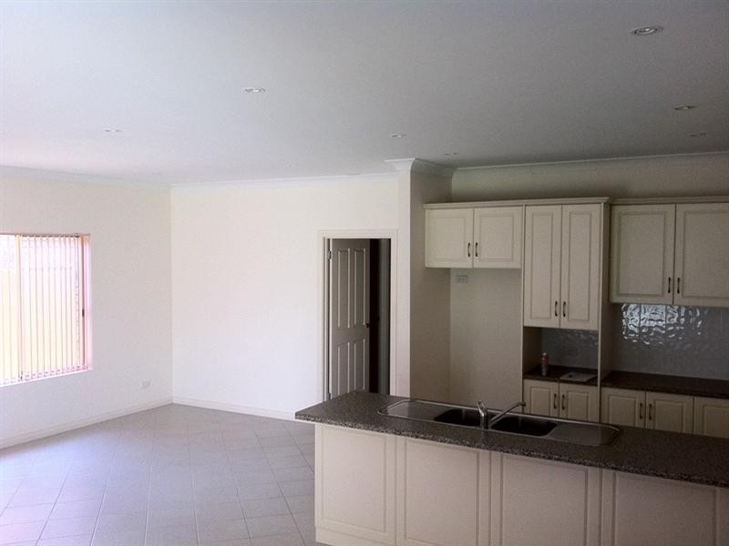 18a Mitchell Street East, Seaton SA 5023